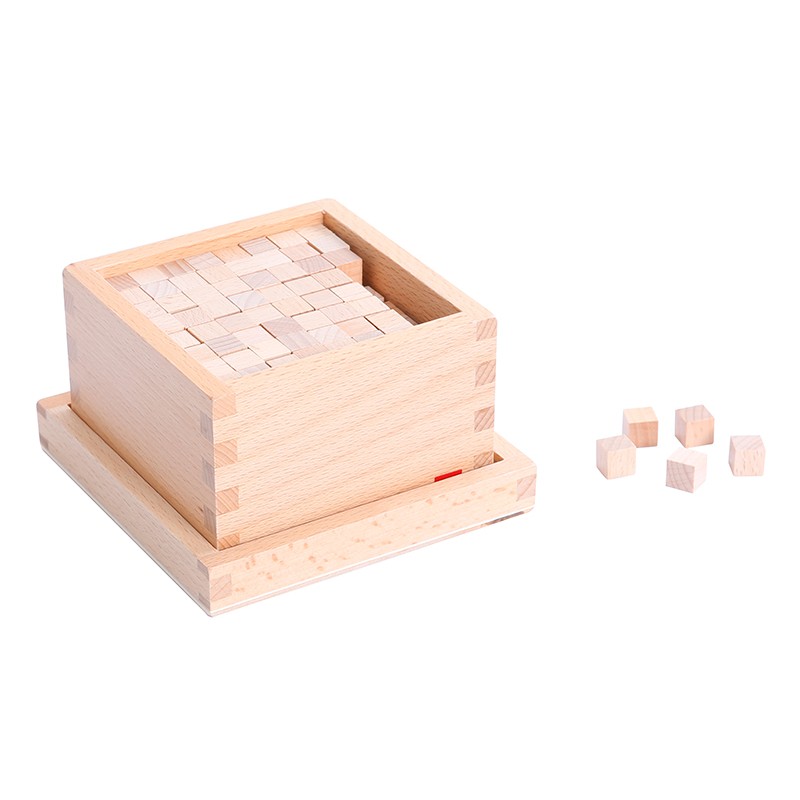 Kasten mit Kuben zum Rosa Turm