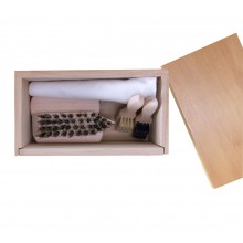 Shoe cleaning set, five brushes and shoe cloth - set