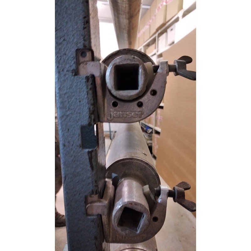 Carpet rack for 10 carpet rolls of 5 meters each
