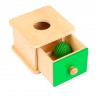 Peekaboo box s háčkovanou loptou