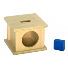 Kasten mit Kubus
