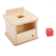 Kasten mit Kubus