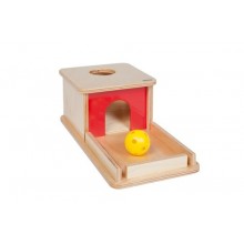 Holzkasten mit Ablage