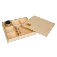 Holzkästchen mit Übungen zum Kleben